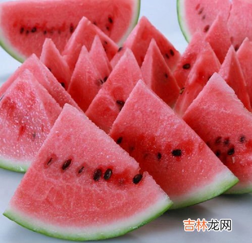 西瓜冰了两天还可以吃吗,西瓜在冰箱里放2三天还可以吃吗 西瓜在冰箱放置两天还能继续吃吗