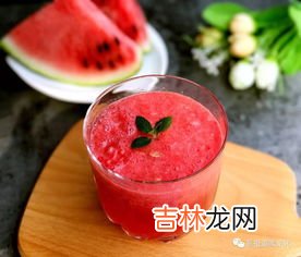 西瓜和蜂蜜能一起吃吗,蜂蜜不宜与哪些食物一起吃？
