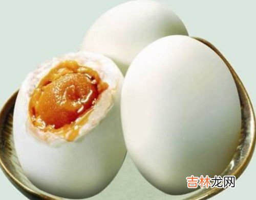 咸鸭蛋蛋白发黄能吃吗,皮蛋白变黄能吃吗皮黄的皮蛋能吃吗一
