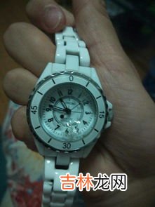 手表电池换一个多少钱,阿玛尼手表没电了换电池多少钱?