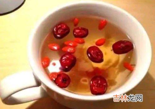 红枣枸杞泡水喝有什么功效,红枣枸杞泡水喝的功效