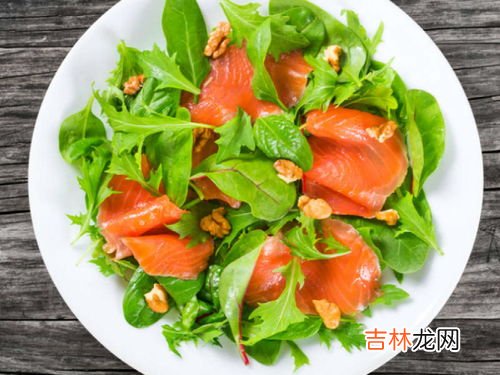 菠菜和鱼能一起吃吗,菠菜可以跟鱼一起吃吗?