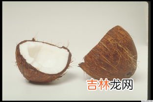 椰子肉很硬怎么扣下来,如何取椰子肉与壳分离出来
