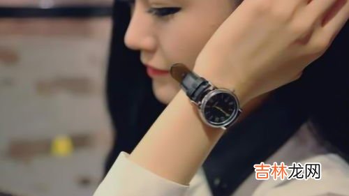 手表戴左手还是右手女士,女手表戴左手还是右手?