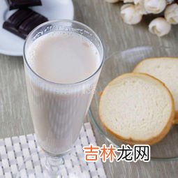 豆浆粉结块了但没过期可以吃吗,永和豆浆还没过期但是结块了,还能喝么?