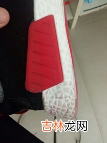 怎样消除鞋子挤空气的声音,为什么穿皮鞋走路的时候，会有出气的声音。怎么修呢