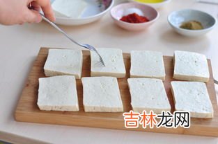 豆腐可以放冰箱第二天再吃吗,豆腐隔夜放冰箱可以吗 能不能吃隔夜的豆腐