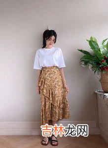 白裙子染色了怎么才能变白,白裙子染色了怎么洗干净 白色衣服染色去除小妙招