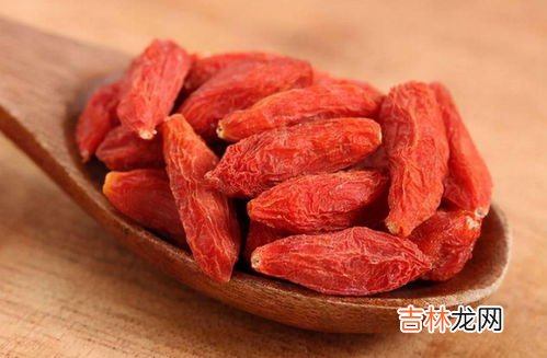 玫瑰花加蒲公英能每天喝吗,蒲公英可以和玫瑰花泡水喝吗?蒲公英玫瑰花泡水喝的功效