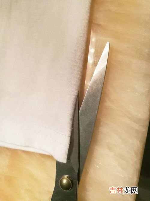 衣服上丙烯颜料干了怎么洗,丙烯颜料怎么洗