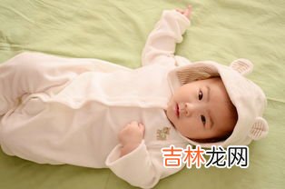 宝宝皮肤白不白和什么有关,怎么看婴儿以后白不白？