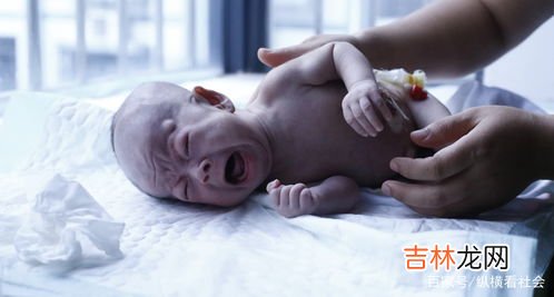 为什么不要给新生儿捆腿,有的家长给新生儿绑腿，这种做法正确吗？