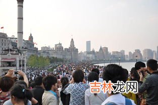 黄金周旅游适合带什么衣服,黄金周旅游的注意事项