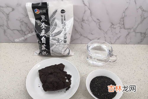 面粉结块了还能吃吗,面粉受潮结块还能吃吗