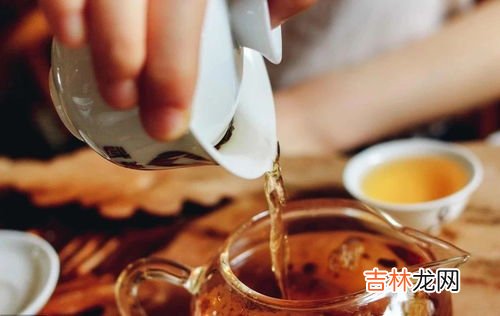 头痛解酒喝什么最好最快,酒后头痛喝什么好 酒后喝点这个助你快速缓解头痛