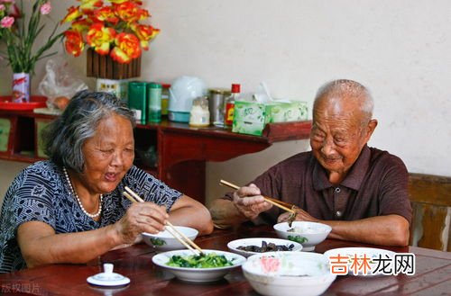 老年人去逝儿女怎样做,老人丧事儿女咋出钱