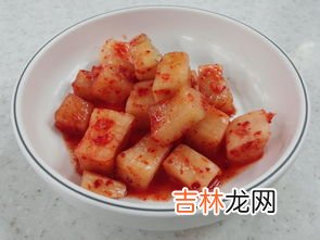 酸菜出现白膜怎么处理,酸菜缸里起白膜怎么办