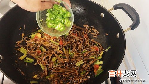 清水煮挂面能减肥吗,天天吃清水煮挂面会怎样 白水煮挂面热量高吗