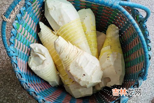 笋干发黑了还有白霜能吃吗,笋干放久了变黑还能吃吗