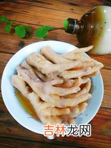泡椒凤爪要剪指甲吗,泡椒凤爪在制作过程中,都需要哪些食材?
