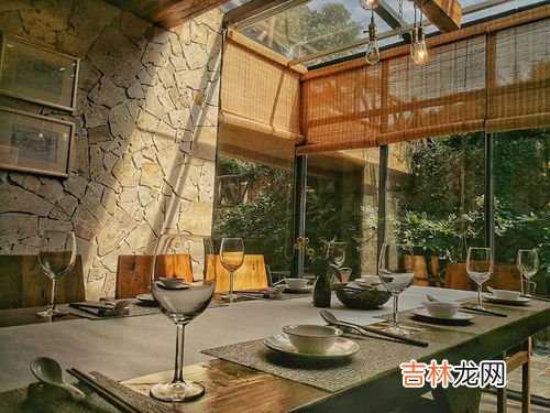 自己的房子可以让别人落户吗,房产证可以落别人的户口吗