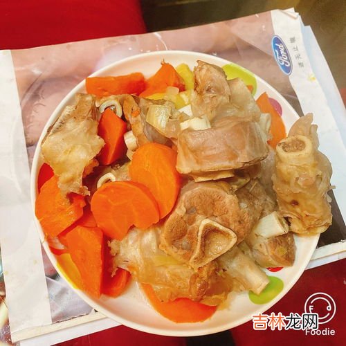羊肉和洋葱能一起吃吗,羊肉能跟洋葱一起吃吗
