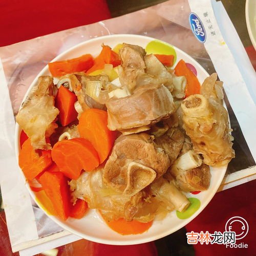 羊肉和洋葱能一起吃吗,羊肉能跟洋葱一起吃吗