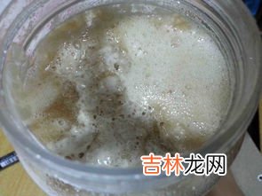 蜂蜜起泡沫是怎么回事还能吃吗,蜂蜜表面起很厚的泡沫 蜂蜜上白色泡沫能吃吗