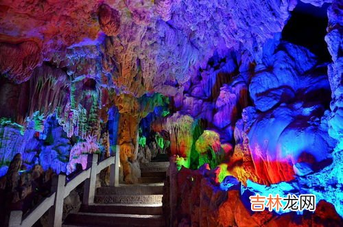 中国第一大溶洞是哪里,中国五大溶洞？