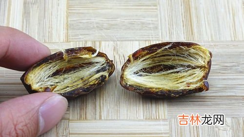 椰枣上那层皮能吃吗,椰枣表面油一层油,可以吃吗?