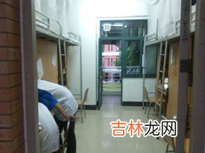大学能不能换宿舍2022,大学可以换寝室吗