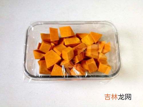 保鲜膜可以放微波炉里加热吗,保鲜膜能放微波炉加热吗