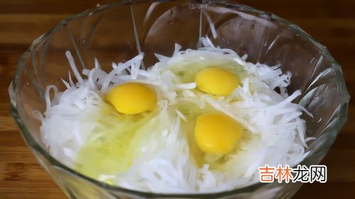 鸡蛋白萝卜可以一起吃吗,鸡蛋和白萝卜可以一起吃吗