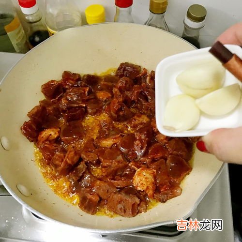 洋葱和牛肉能一起吃吗,牛肉可以和洋葱炒吗?