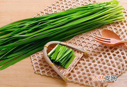 白萝卜和韭菜可以一起吃吗,萝卜和韭菜是否可以混在一起吃？
