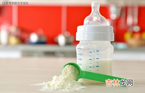 给婴儿冲奶粉用什么水好,用什么样的水来泡奶粉好呢？冲奶粉，用40℃还是70℃水？