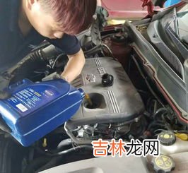 小汽车多少公里换机油最好,汽车跑多少公里换一次机油?
