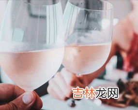 喝酒碰杯有什么讲究,喝酒碰杯有什么讲究?