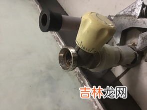 阀门拧不动小妙招,水阀开关拧不动怎么办？