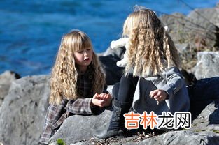 炜的女孩名字的寓意,炜字取名女孩有寓意 取名配什么字好？