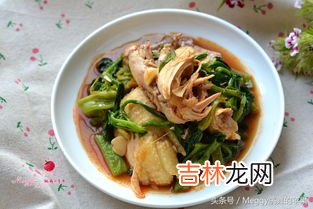 菠菜和鸡肉能一起吃吗,鸡肉能和菠菜一起吃吗?