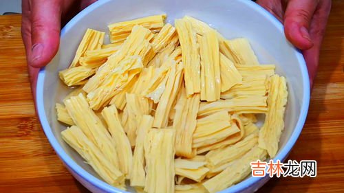 腐竹泡了24小时还能吃吗,腐竹泡了放冰箱几天了还能吃吗