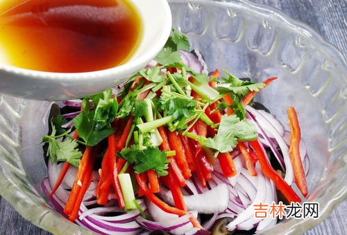 醋泡洋葱,醋泡洋葱的功效与作用及食用方法 醋泡洋葱有什么功效与作用及食用方法
