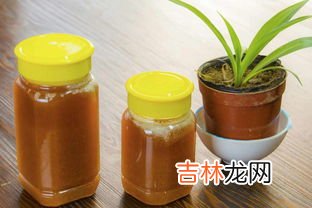 蜂蜜放冰箱一年了还能吃吗,蜂蜜放冰箱里一年了还能吃吗