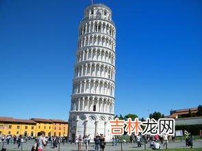 比萨斜塔不倒的原因,请介绍一下意大利名胜比萨斜塔？