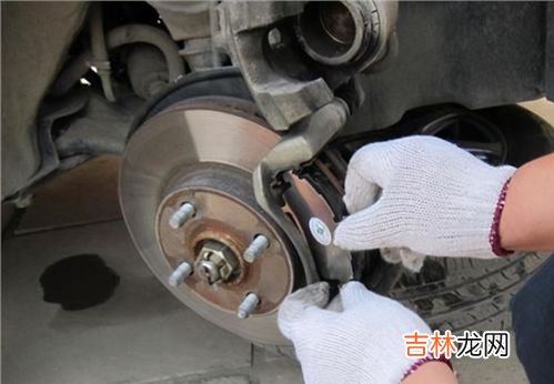 刹车片多久换一次,刹车片多久更换一次?