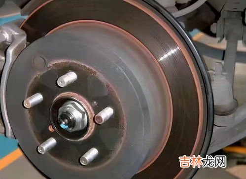 刹车片多久换一次,刹车片多久更换一次?