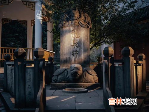 泸州传奇是正宗泸州老窖酒吗,泸州传奇璀钻白酒来历