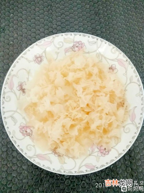 银耳汤放冰箱冷藏后隔夜还可以能喝吗,隔夜的银耳汤能喝吗