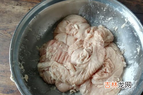 怎么洗肥肠干净又快,清洗肥肠的最佳方法